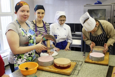 Программа повышения квалификации «Приготовление европейских десертов. Муссовые торты»